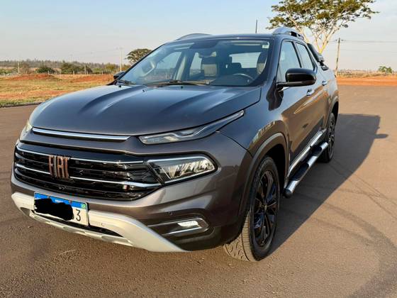 FIAT TORO 2.0 16V TURBO DIESEL VOLCANO 4WD AT9 FIAT TORO 2.0 16V TURBO DIESEL VOLCANO 4WD AT9